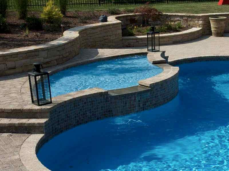 Gemini Tanning Ledge